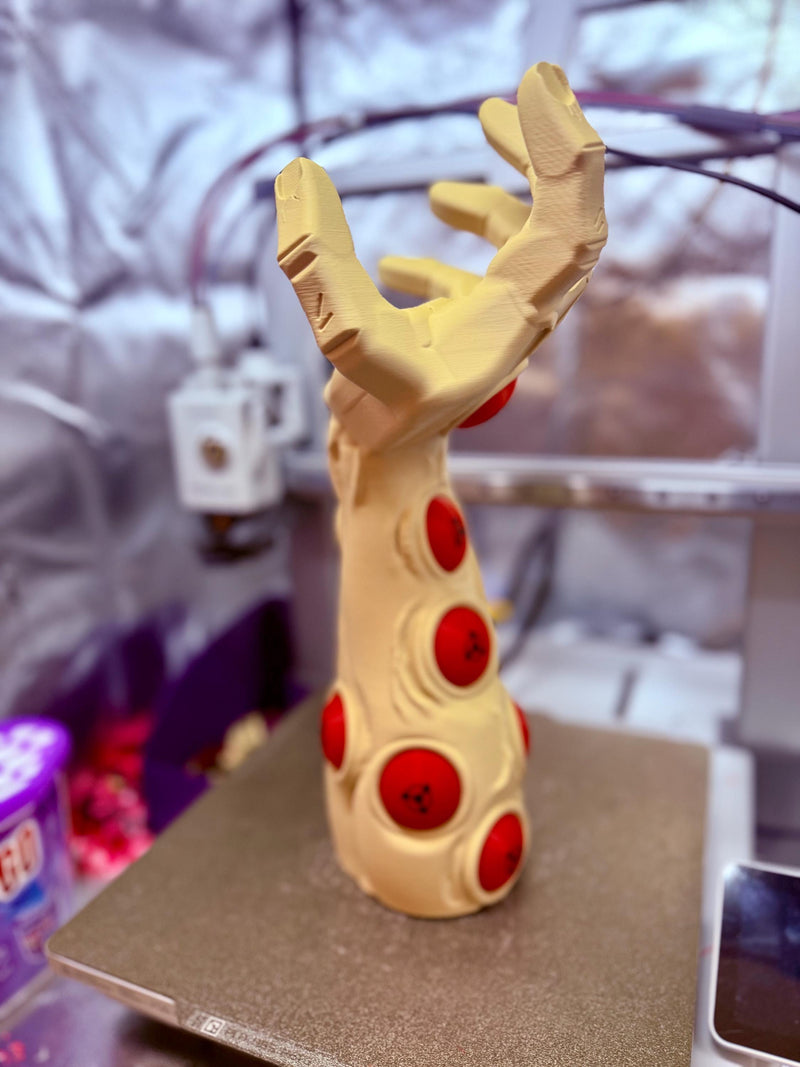 Danzo – PS5 and Xbox Controller Stand